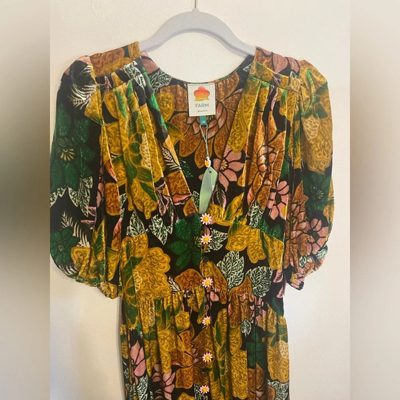 NWT Farm Rio||Garden Velvet MIDI Dress. As seen on Kelly Clarkson. Daisy… - Picture 4 of 16